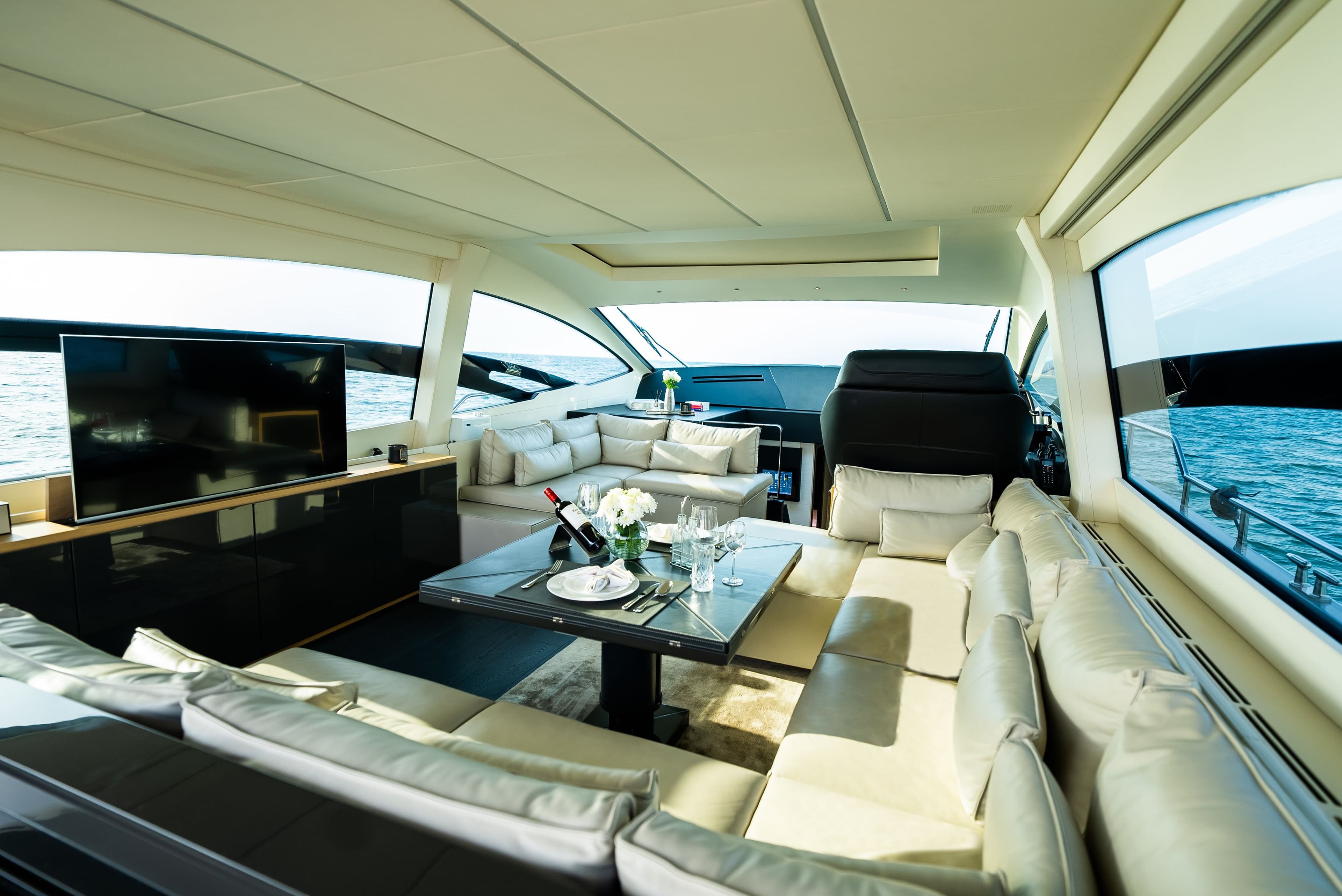 Yacht image on carousel