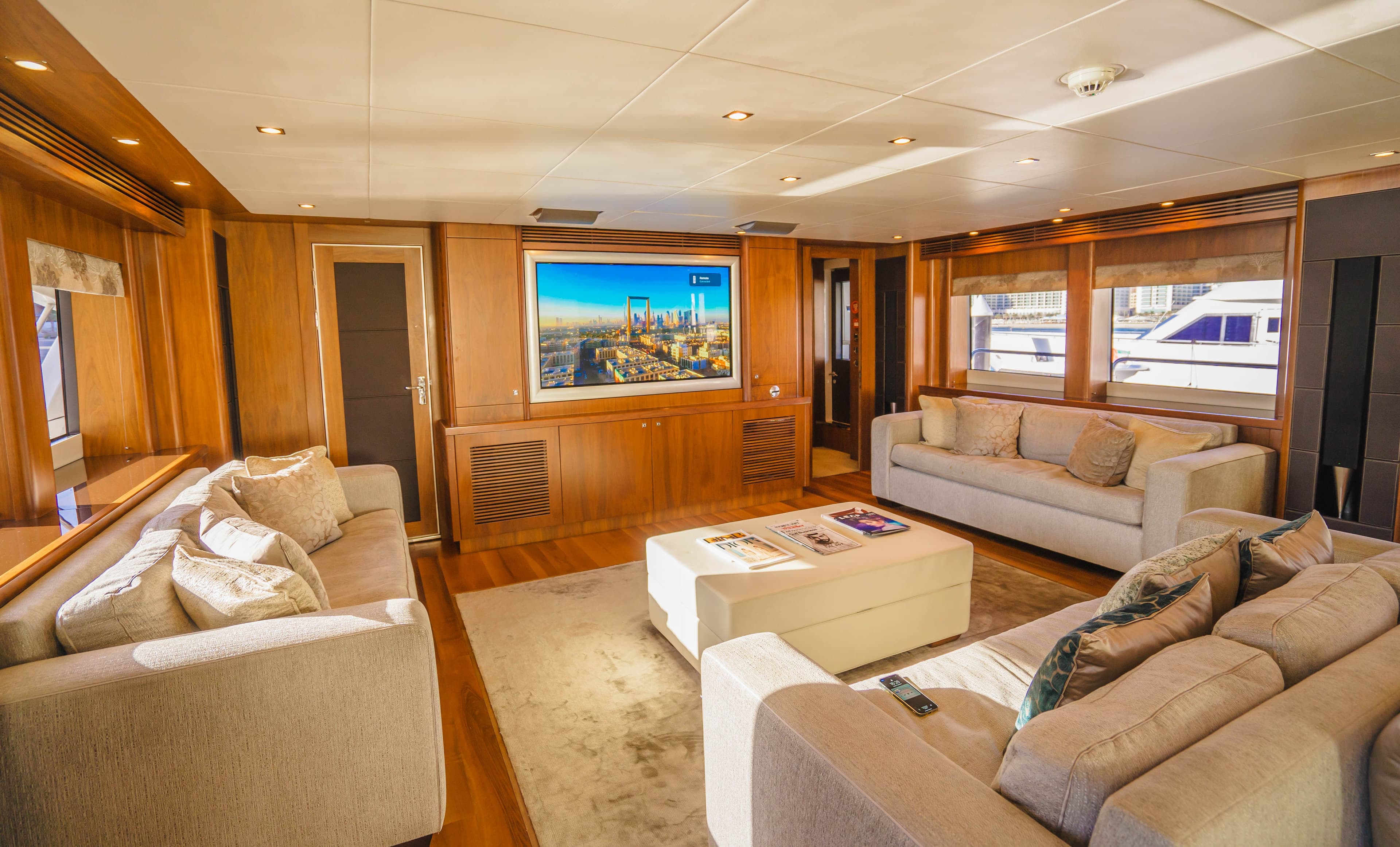 Yacht image on carousel