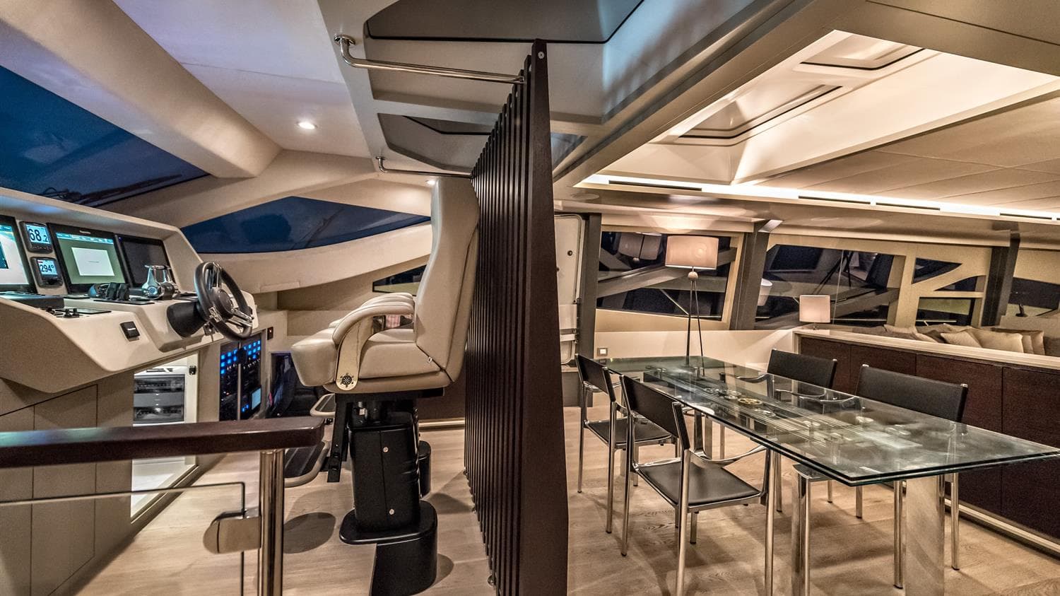 Yacht image on carousel