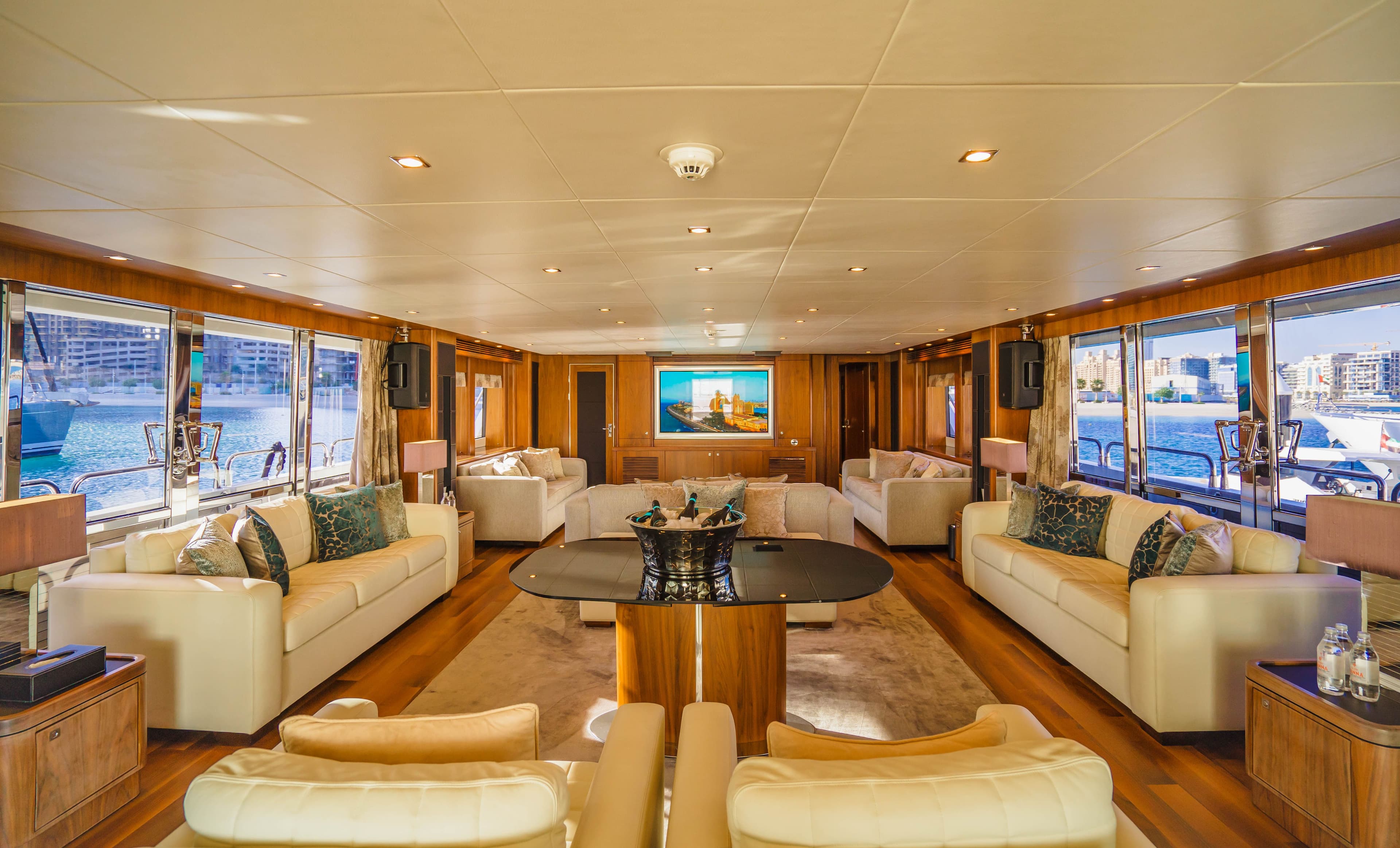 Yacht image on carousel