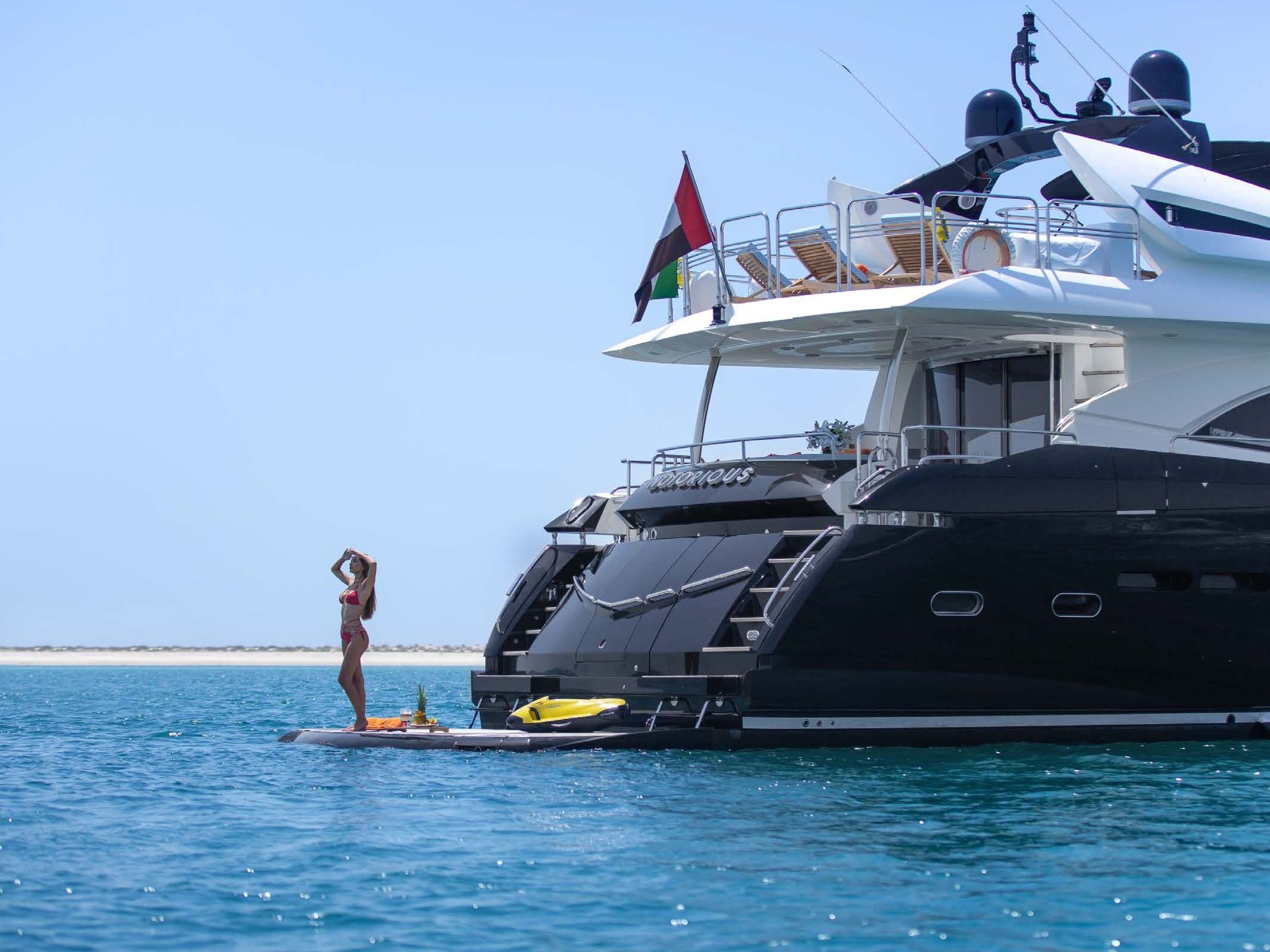 Yacht image on carousel