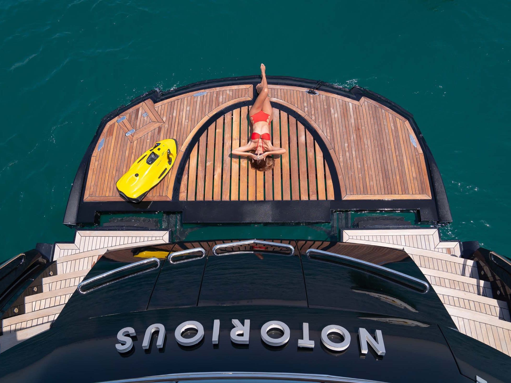 Yacht image on carousel