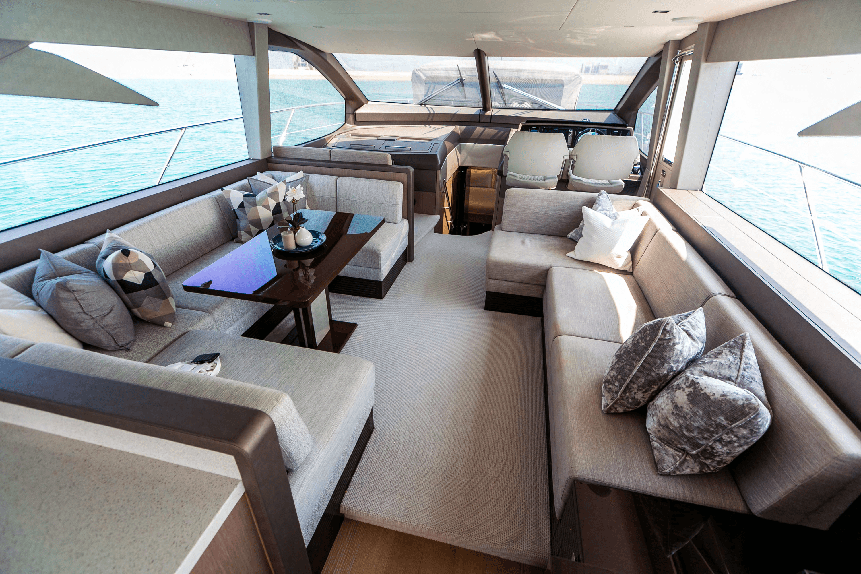 Yacht image on carousel