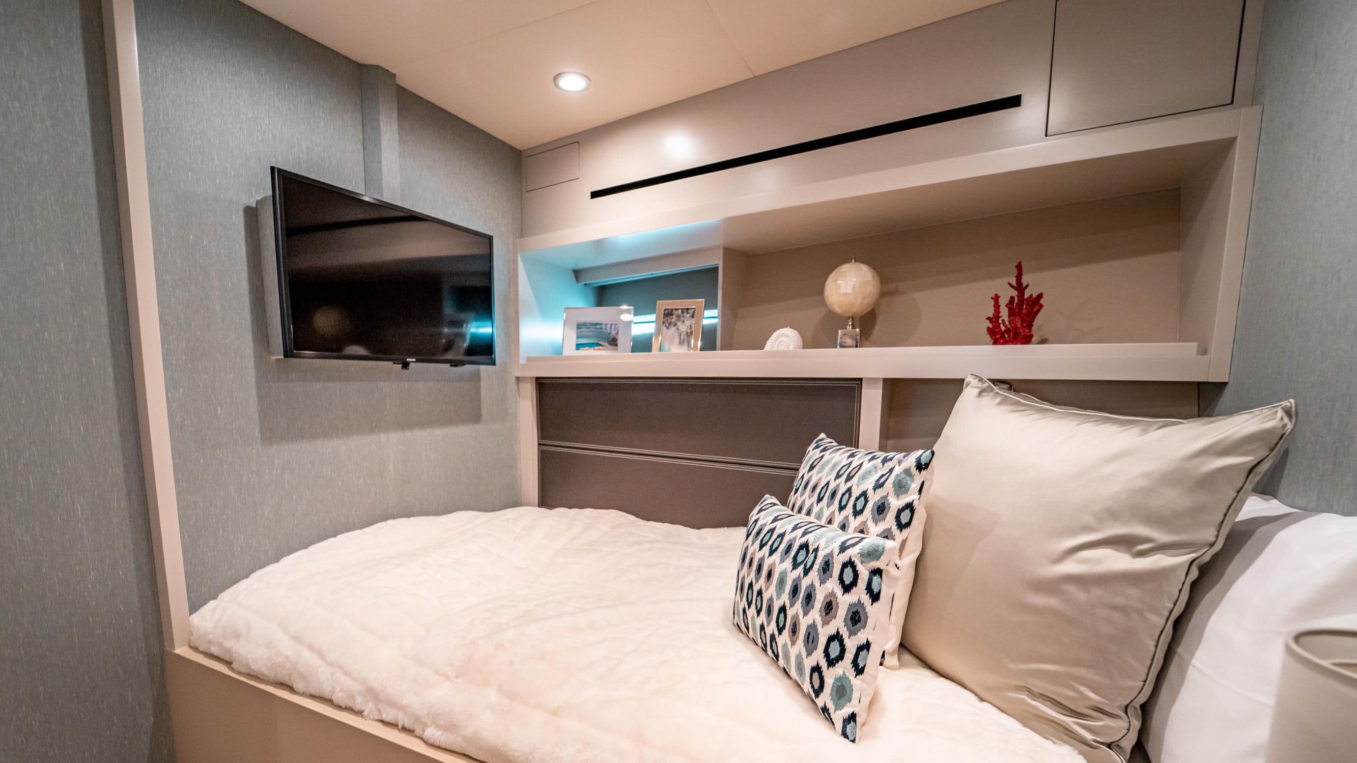 Yacht image on carousel