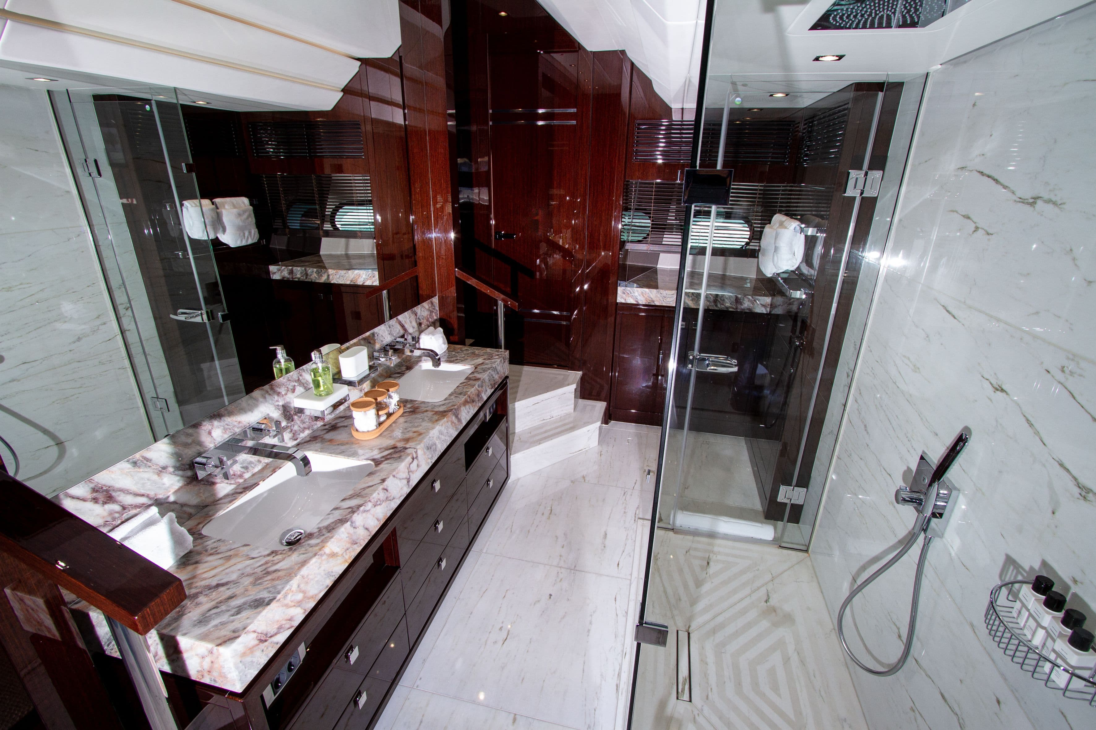 Yacht image on carousel