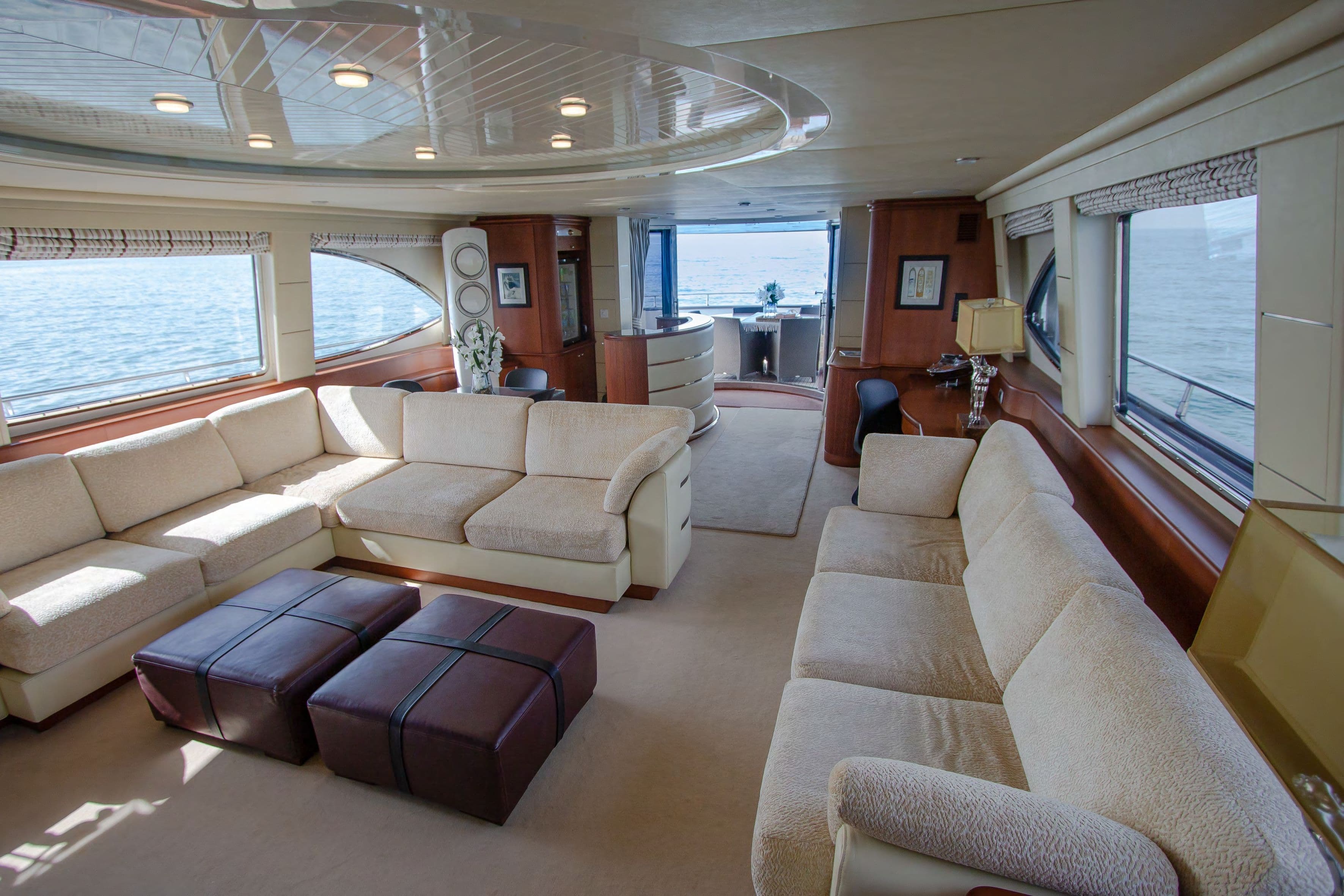 Yacht image on carousel