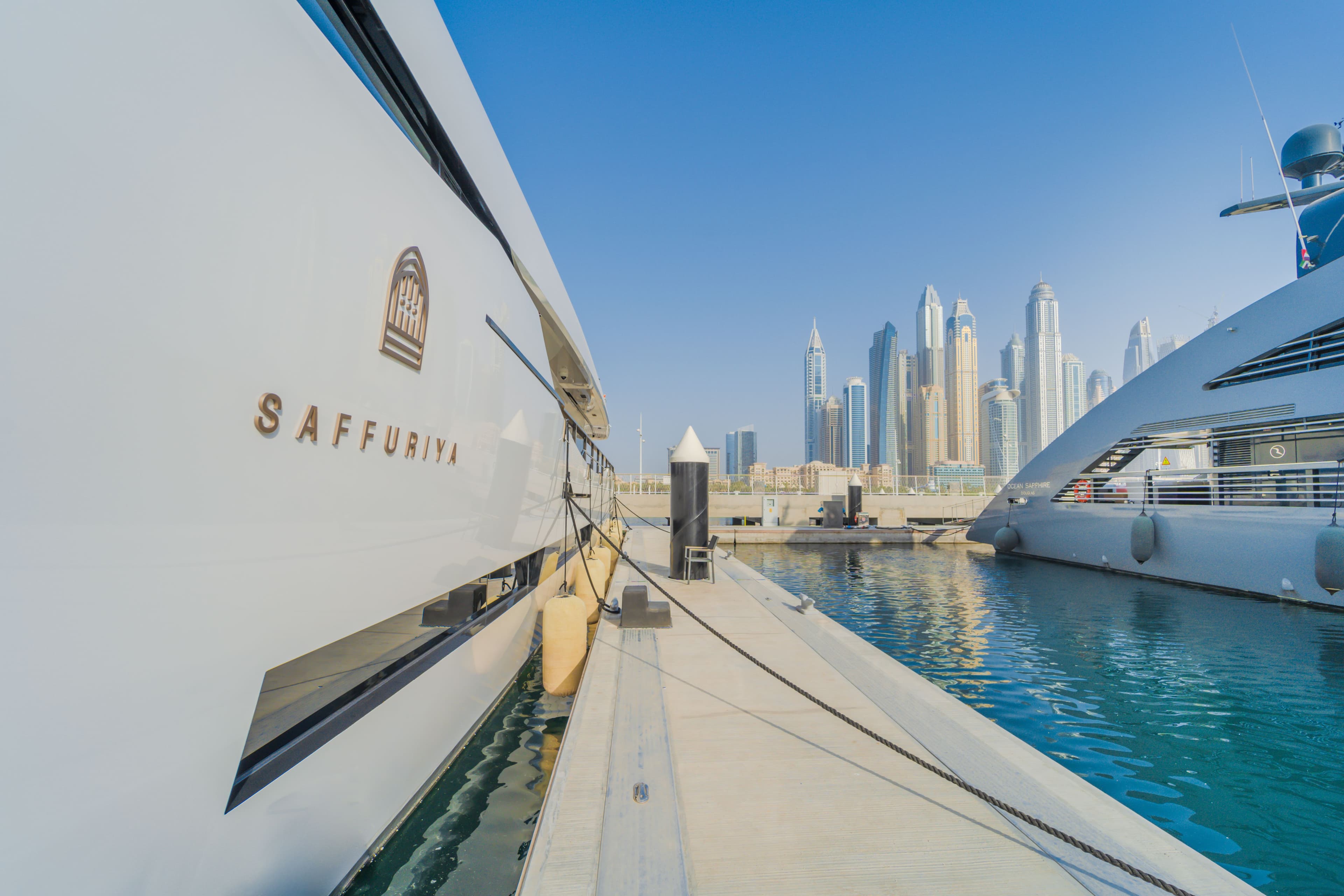 Yacht image on carousel