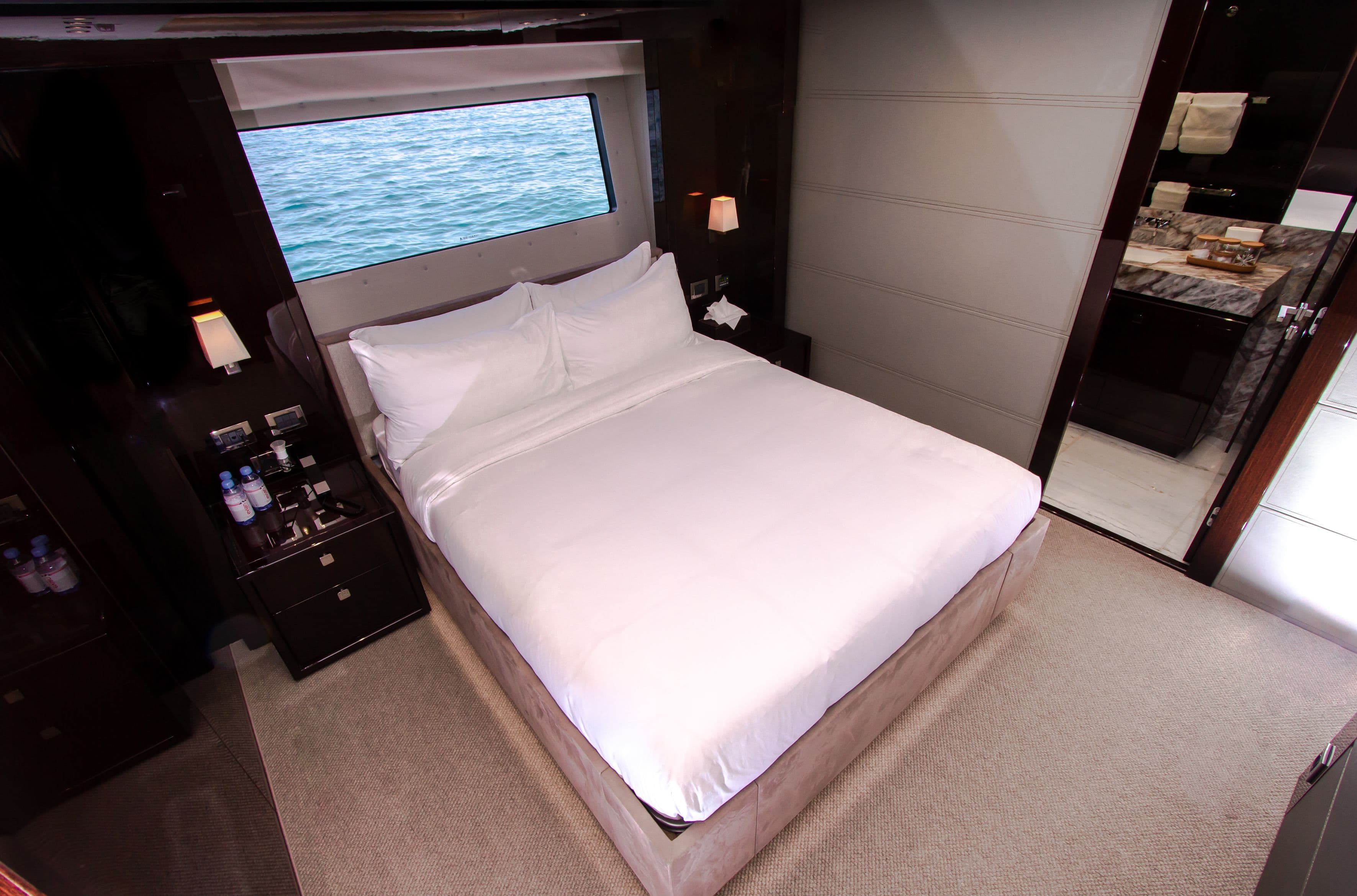 Yacht image on carousel