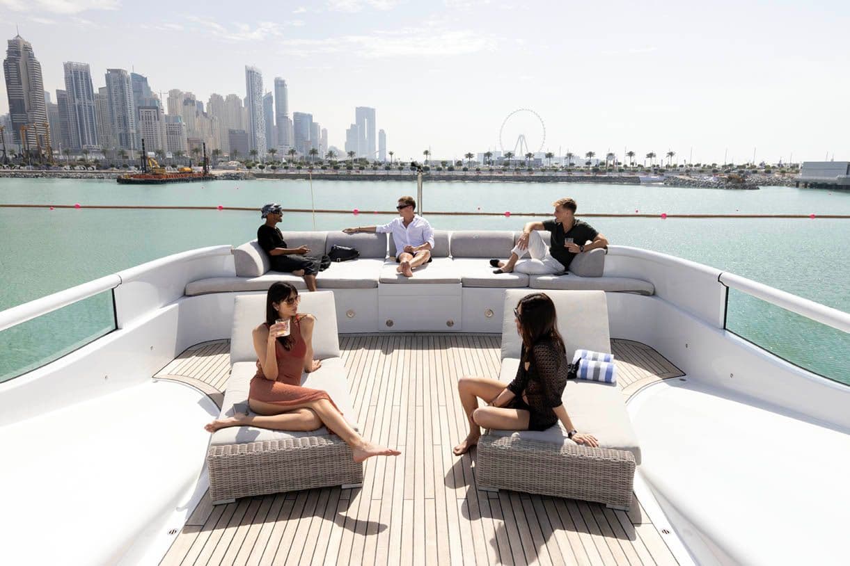 Yacht image on carousel