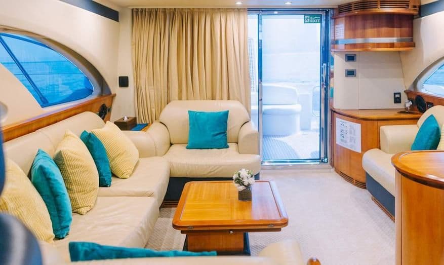 Yacht image on carousel